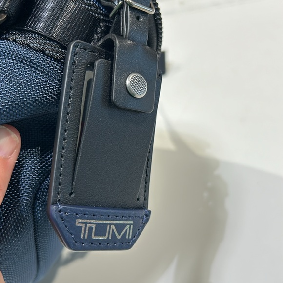 NWT Tumi Classified Waist Pack. Alpha Bravo Collection - Picture 11 of 11